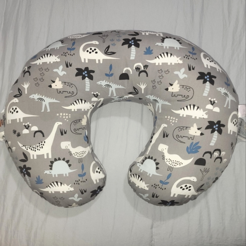 Boppy pillow with extra cover included